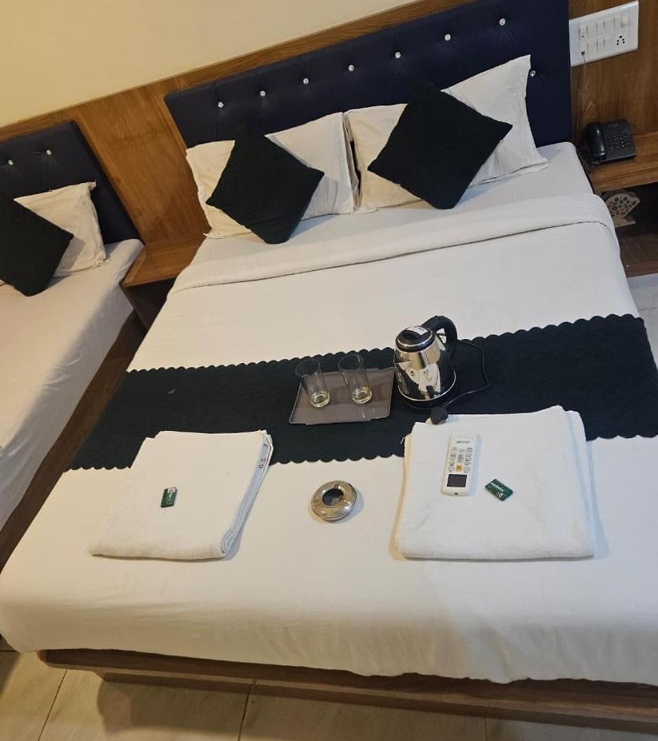 Hotel Glow Star Residency - South
