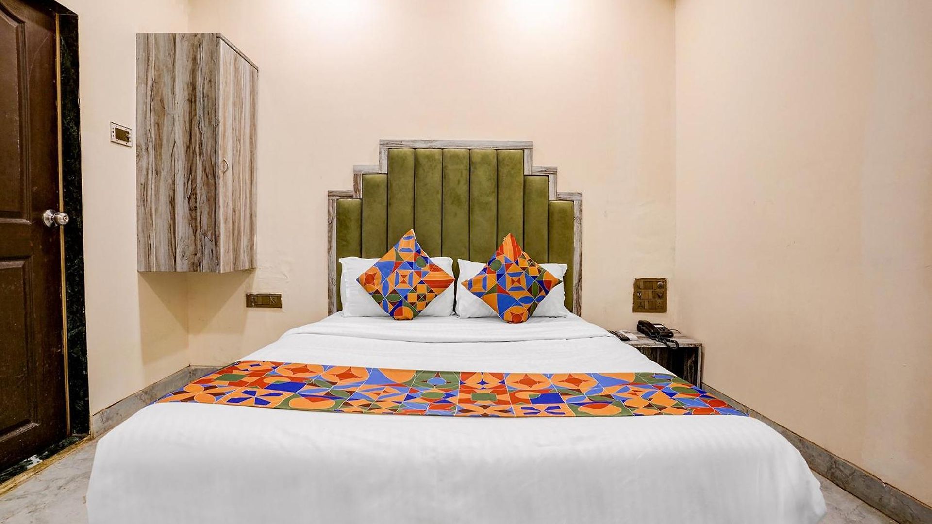 Hotel Fabhotel Pride Suitz *