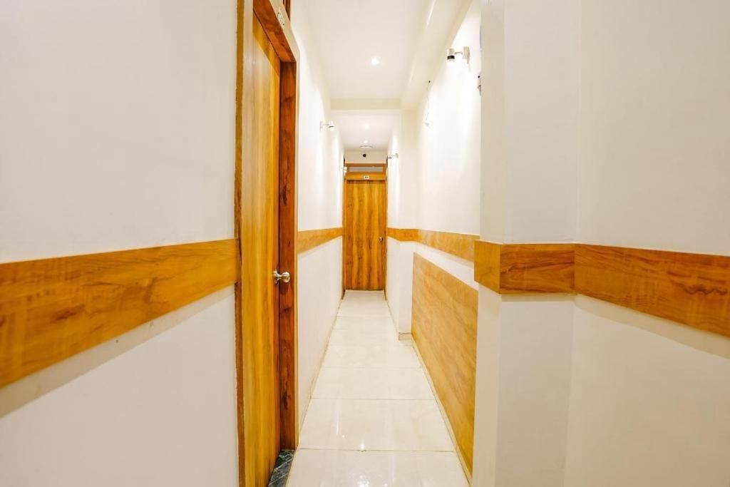 Indore Palace Nagpada Hotel 3*