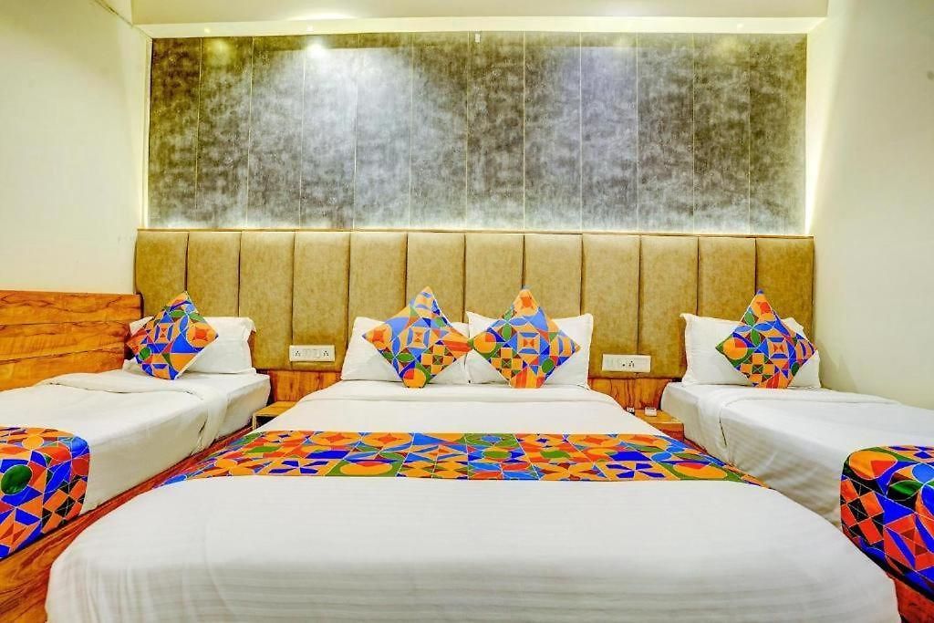 Indore Palace Nagpada Hotel Mumbai