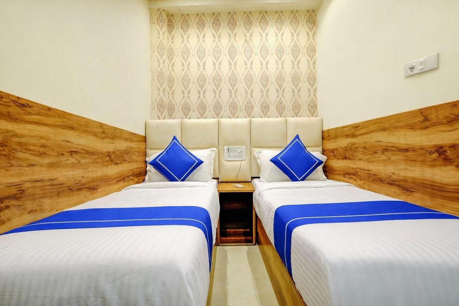 Indore Palace Nagpada Hotel Mumbai