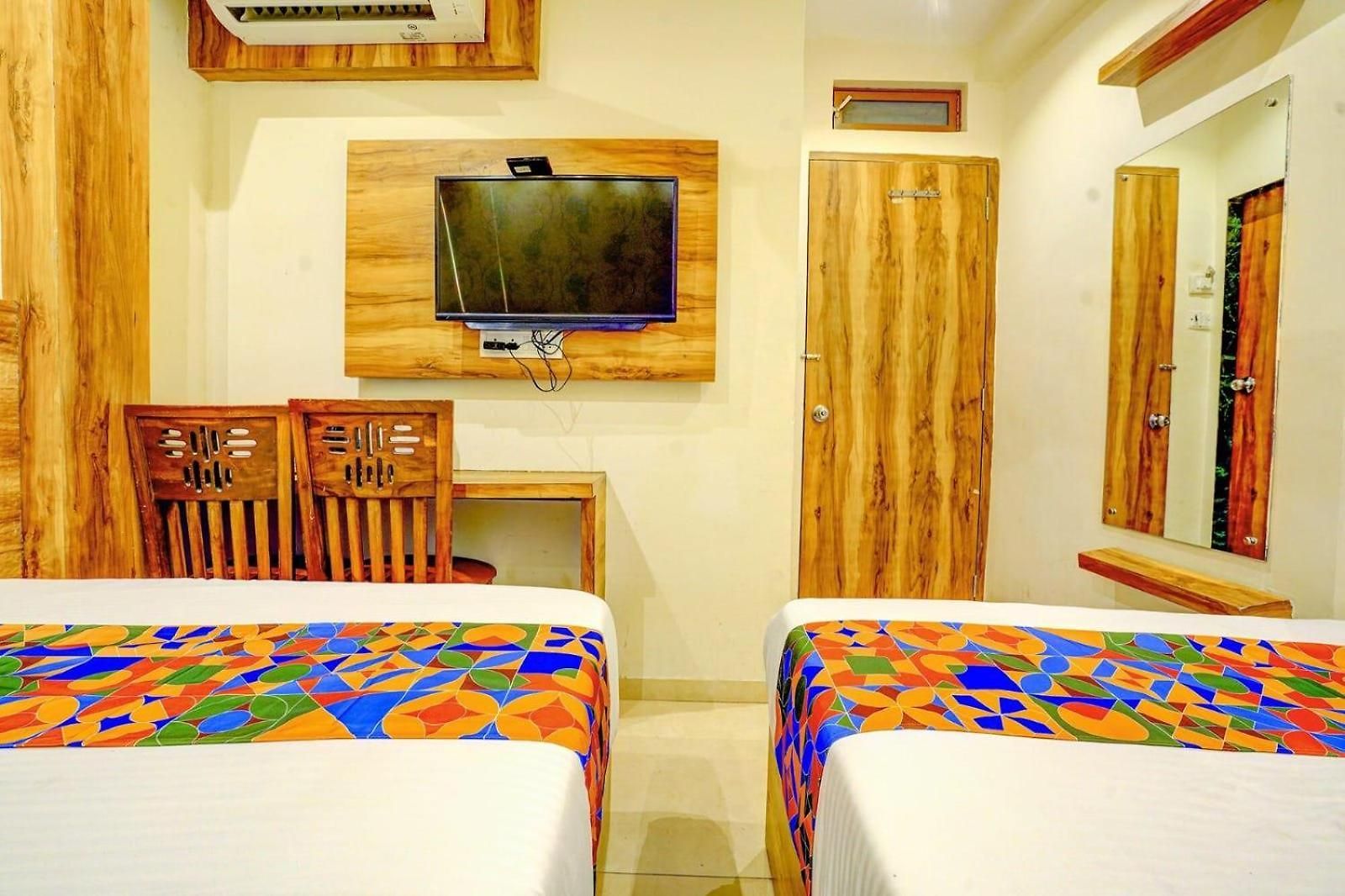 Indore Palace Nagpada Hotel Mumbai