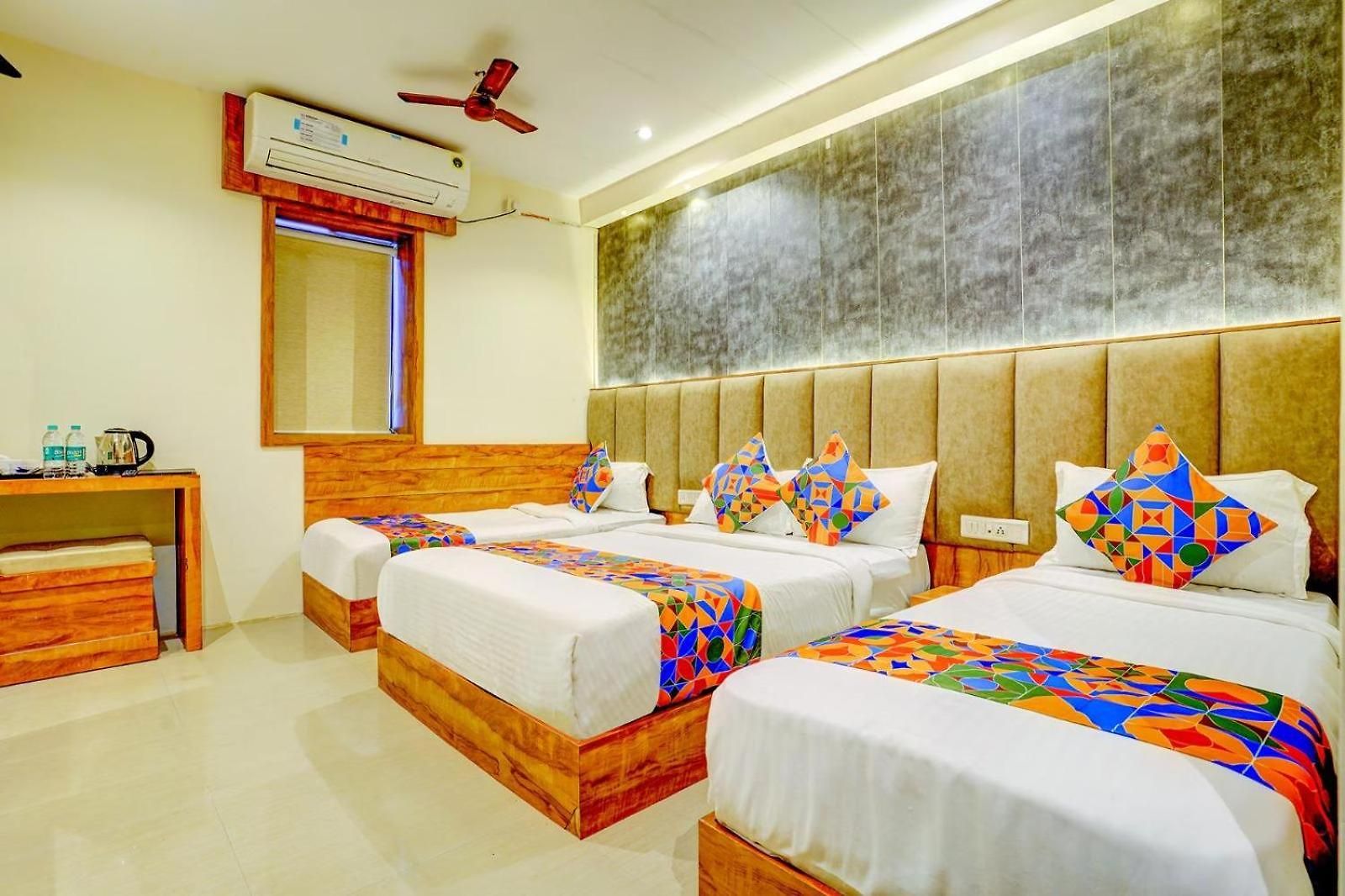 Hotel Indore Palace Nagpada 3*