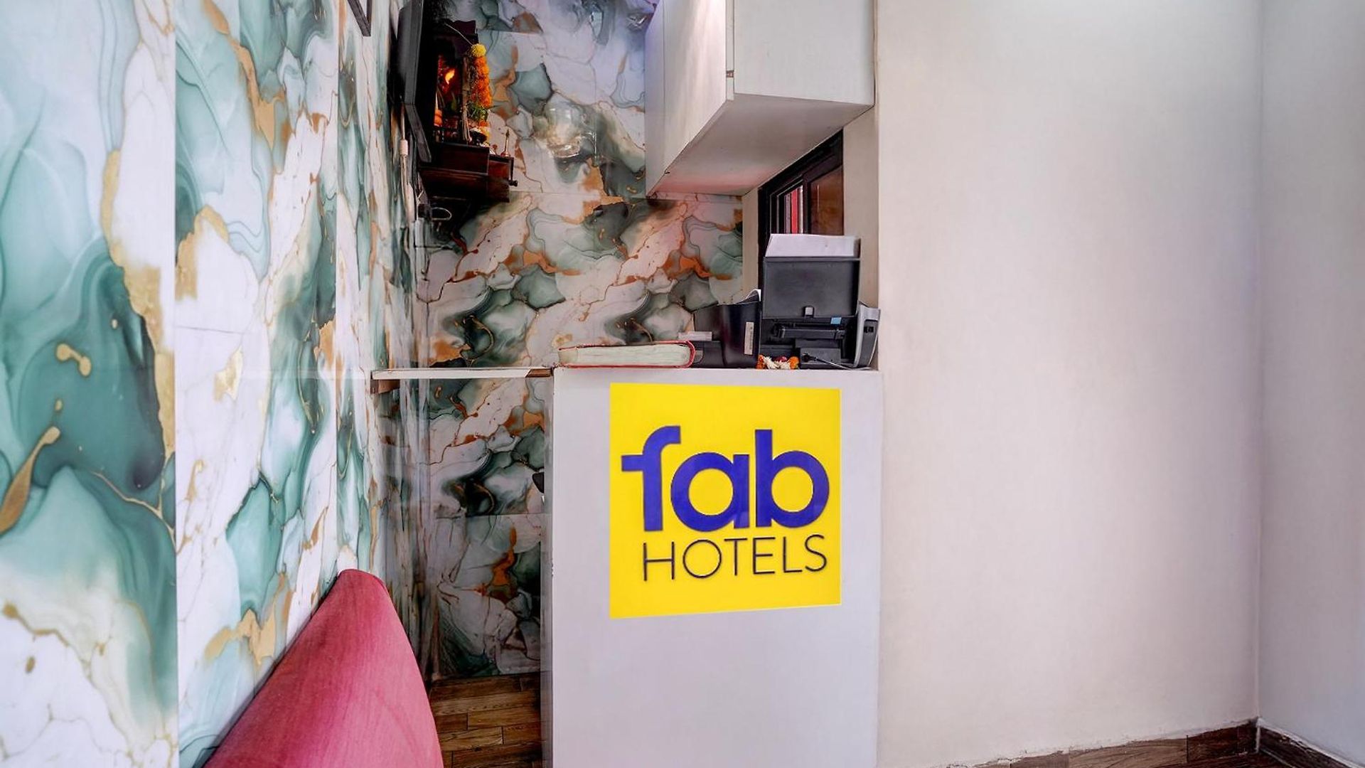 Via Saini Residency Hotel