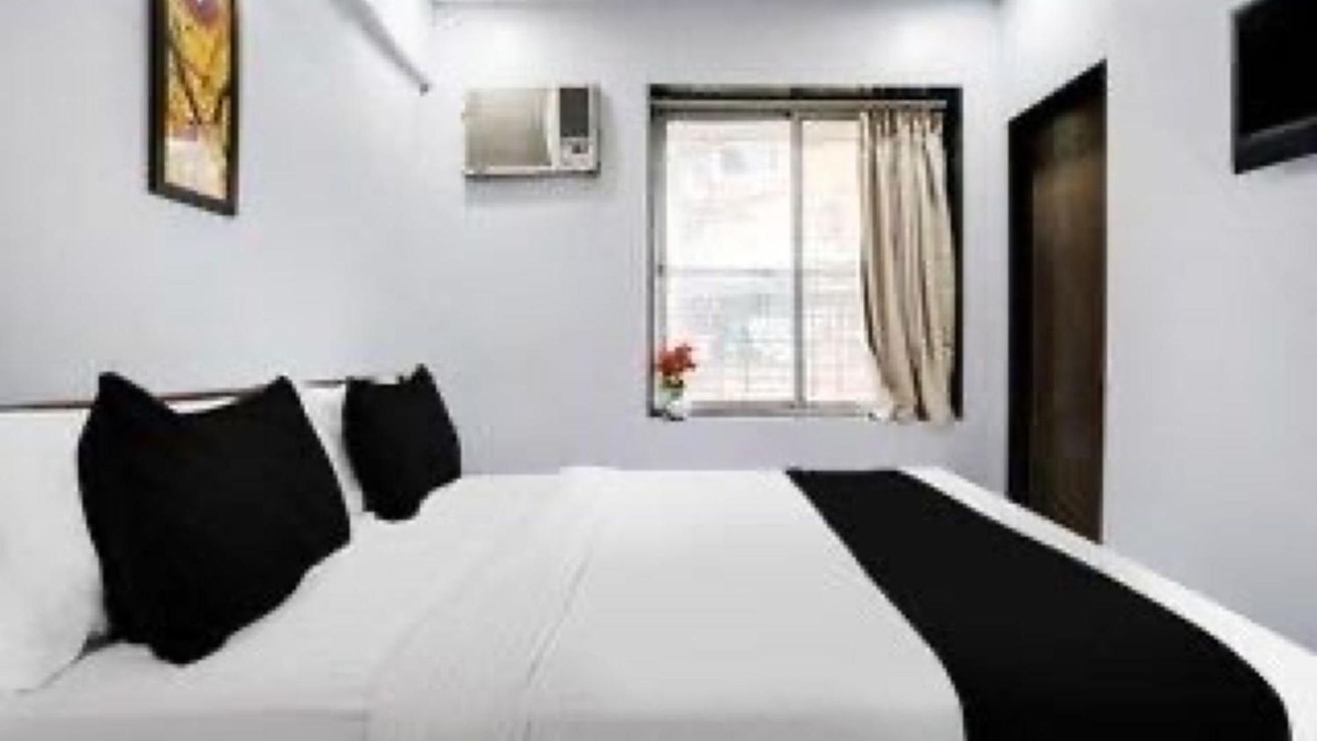 Hotel O Kharkopar Railway Station Formerly Cozy Corner