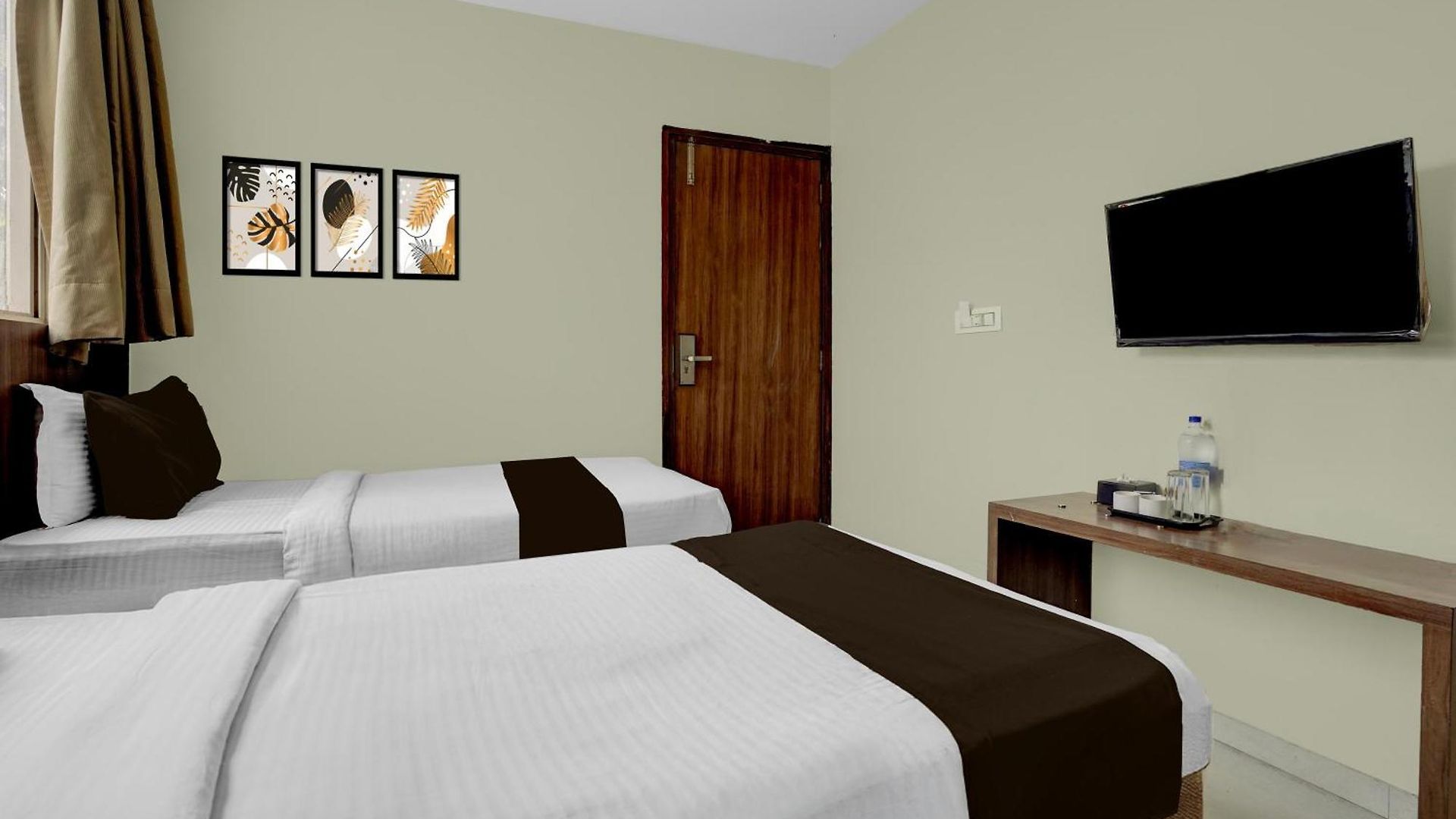 Hotel Townhouse Midc Andheri Formerly Royal International 4*