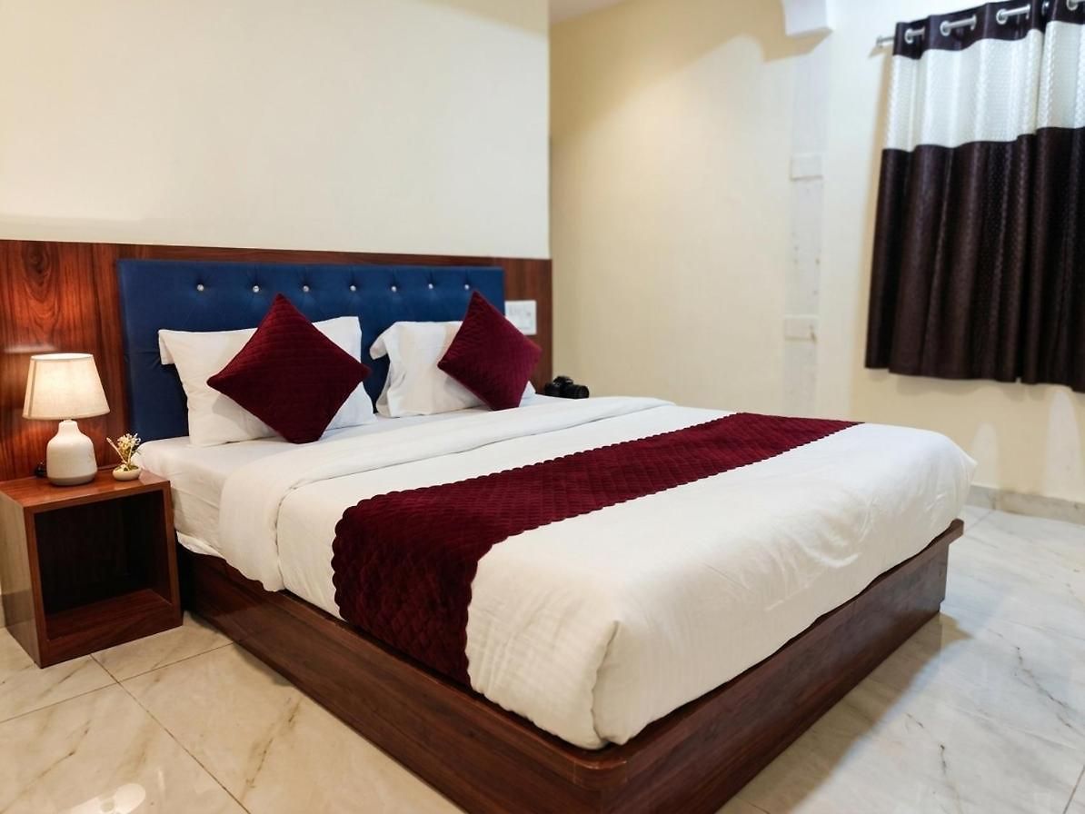 Hotel Glow Star - Near Csmt Railway Station & Hajj House - South *