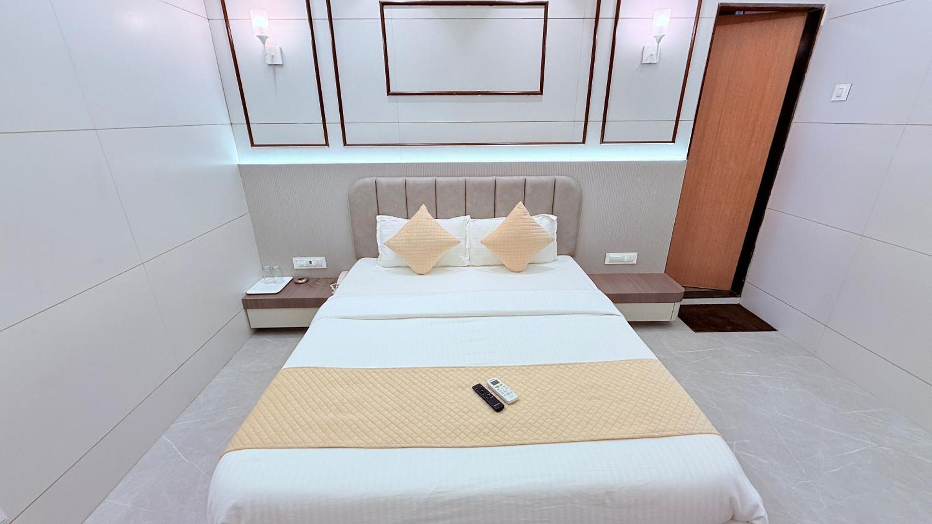 Le Glance & Hotel