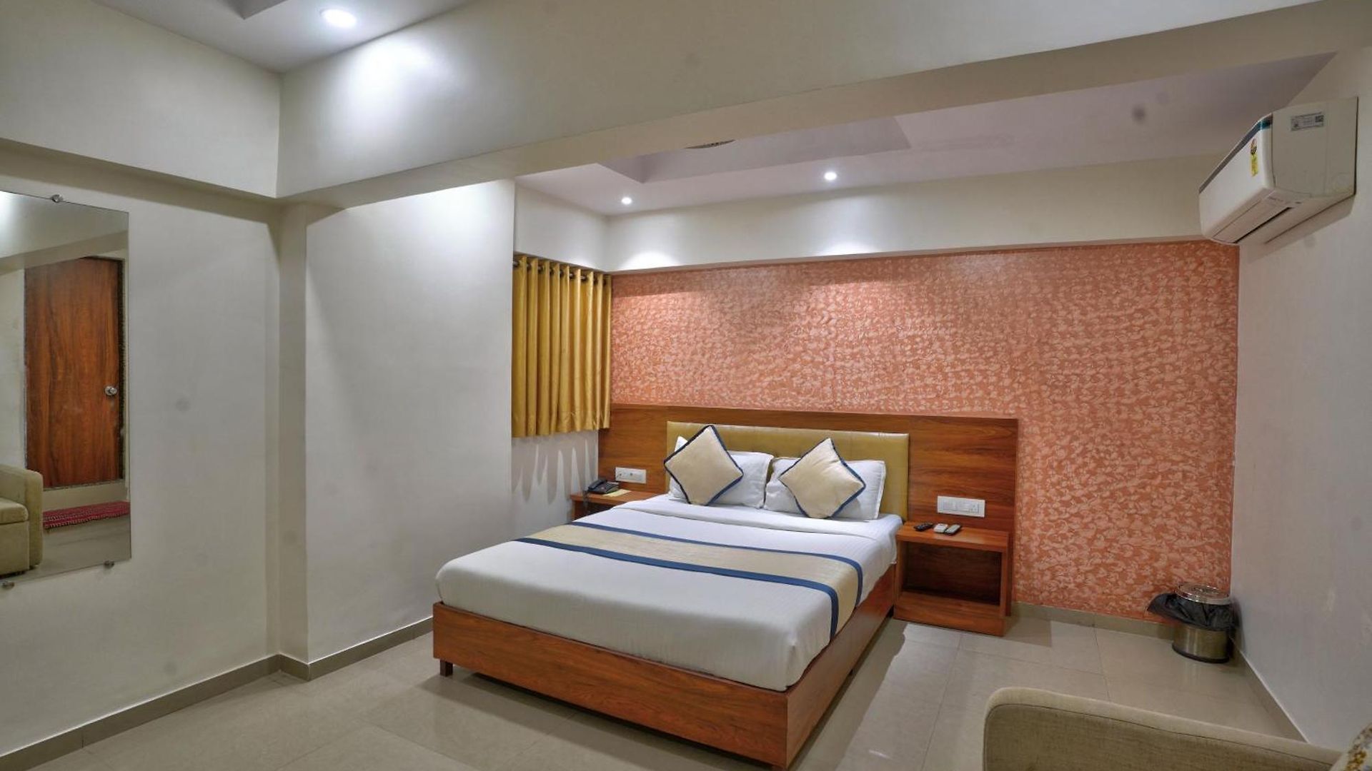 Hotel Saineel Residency Mumbai