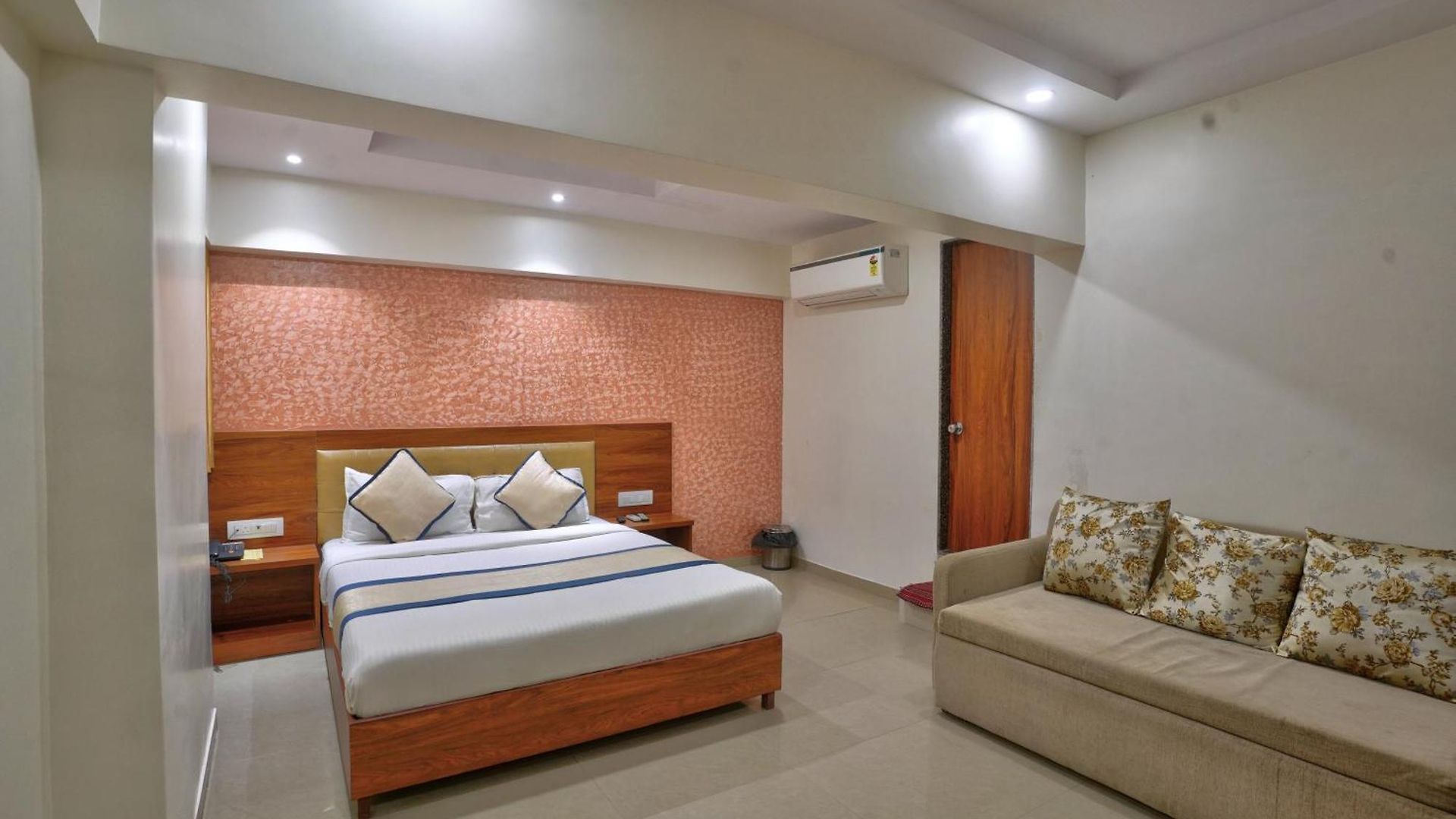 Saineel Residency Hotel