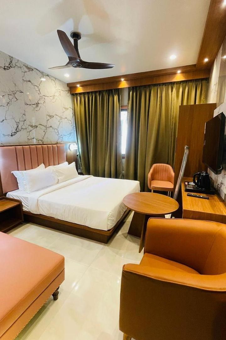 Hotel Salsabeel Airport T2 Mumbai