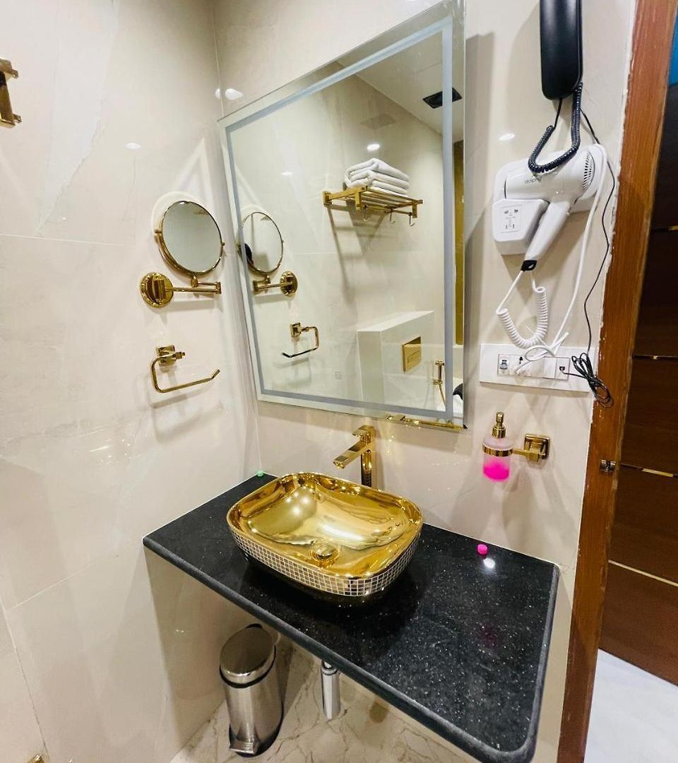 Hotel Salsabeel Airport T2 Mumbai