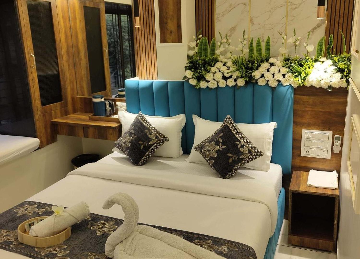 Hotel Popular Palace Mumbai