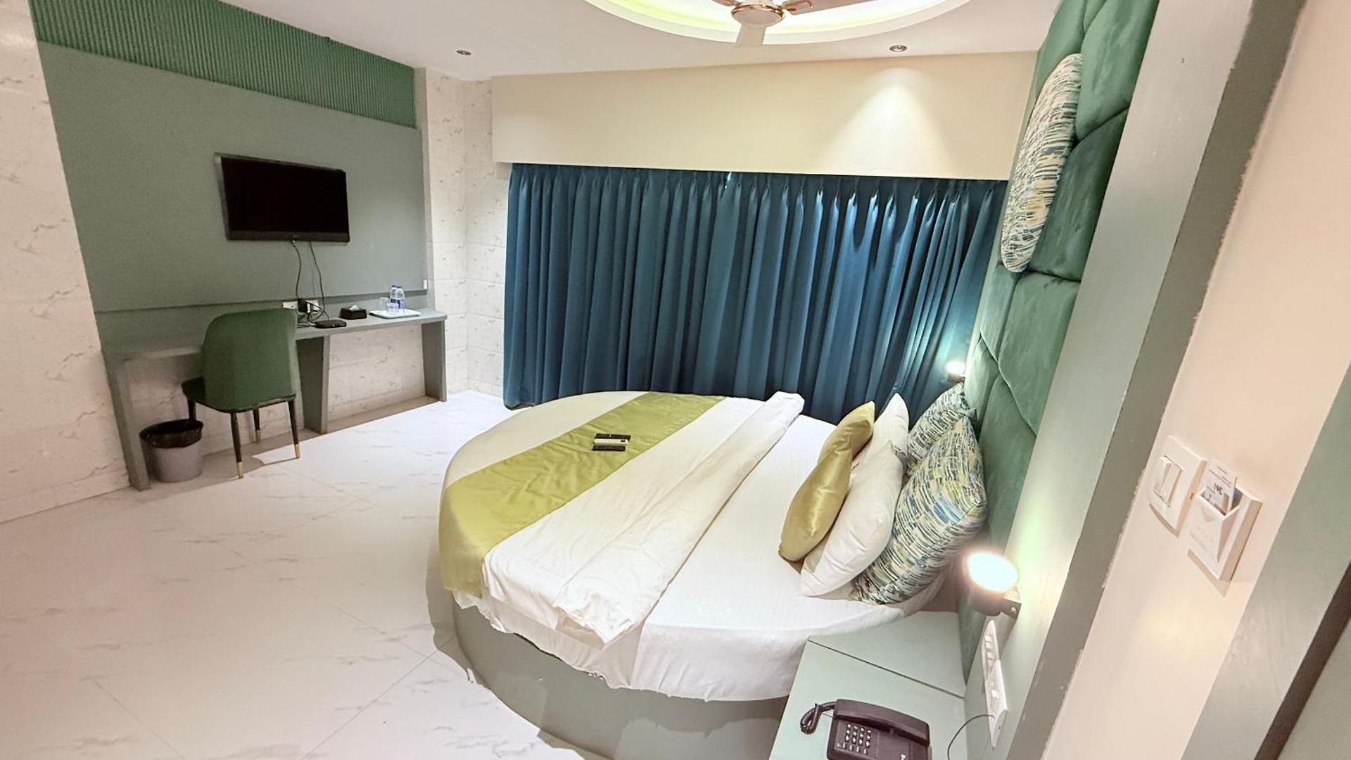 Adkar Residency Borivali West Lodge Mumbai