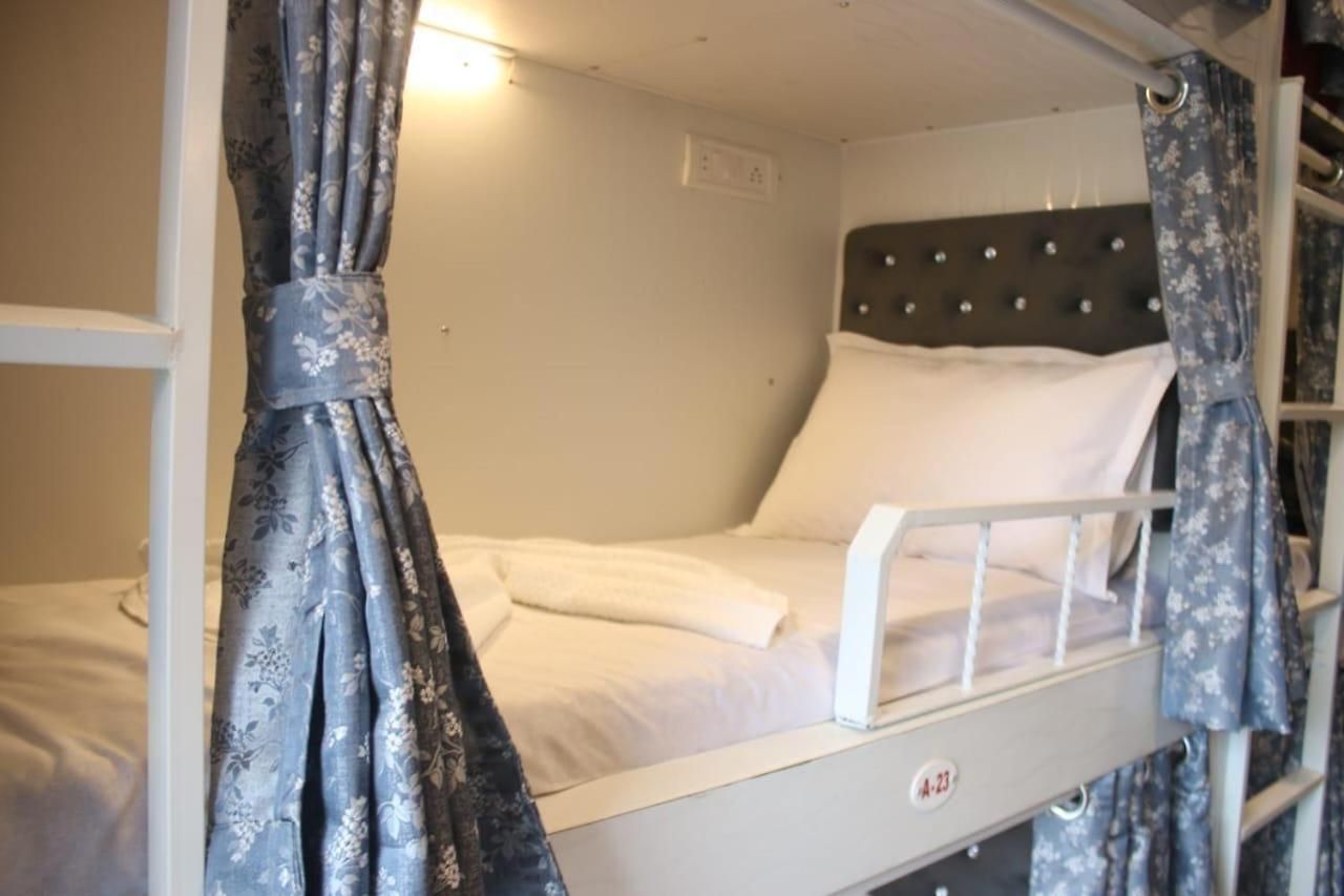 Bed & Breakfast Transit - Near Airport *