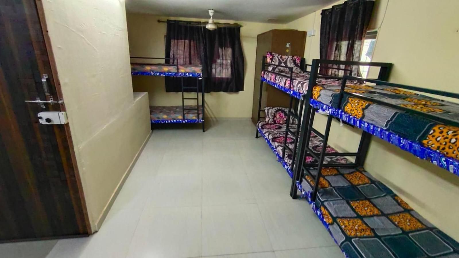 Malve Monthly Boys Pg Hostel Mumbai