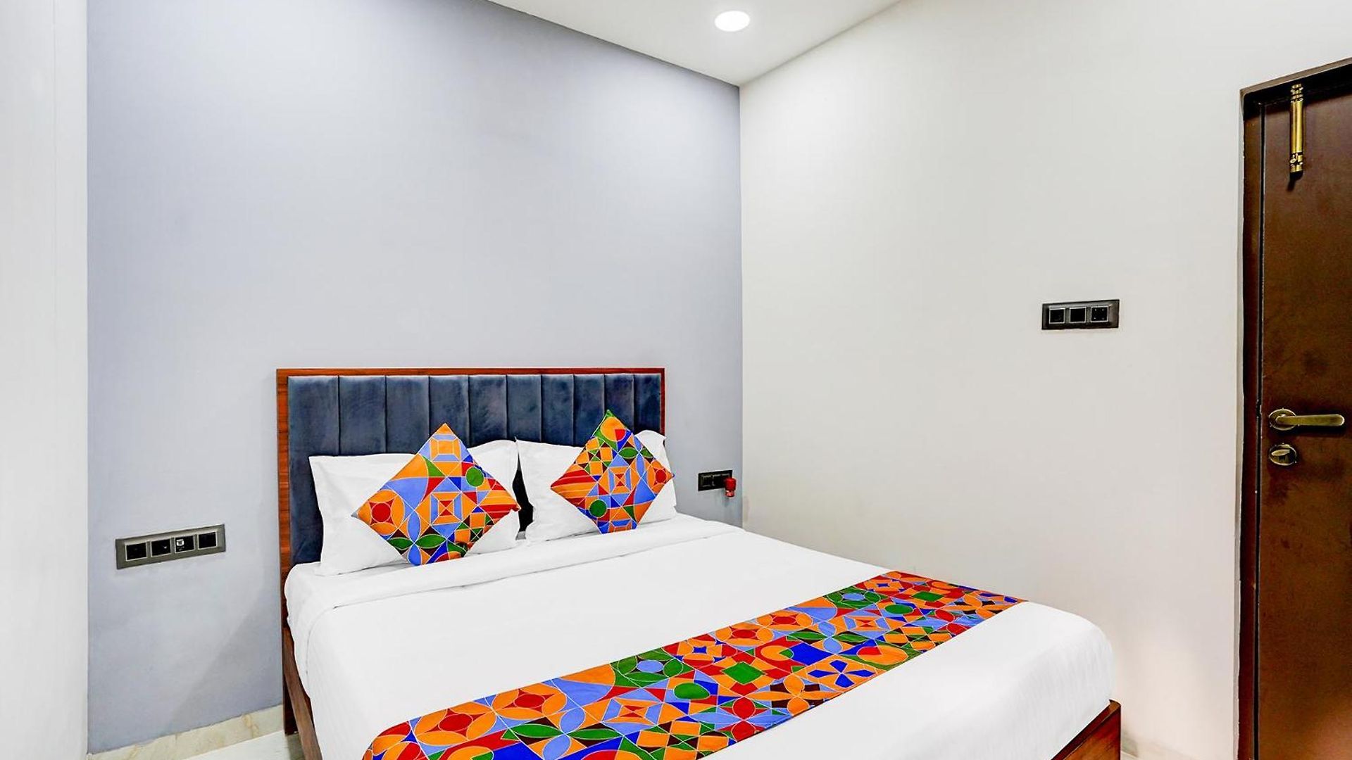 Fabhotel Jk Hotel 3*