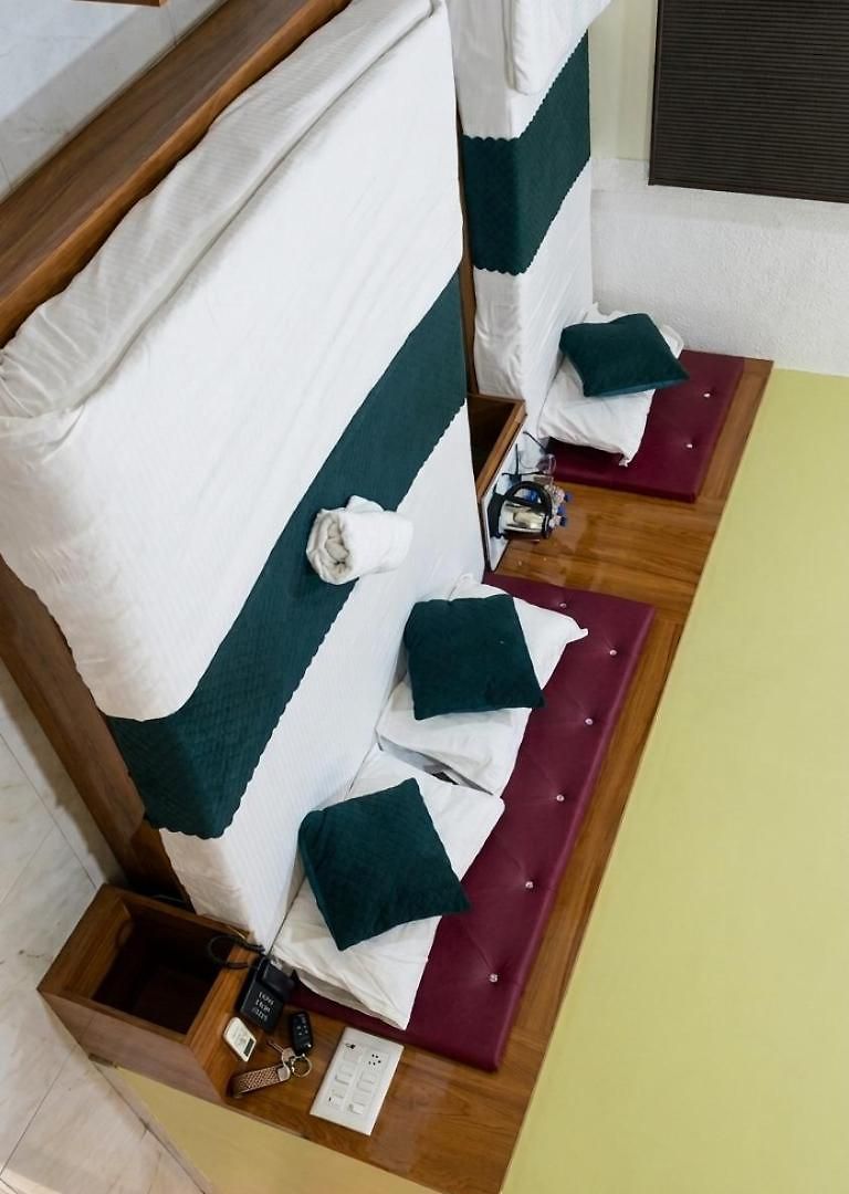 Glow Star Residency - South