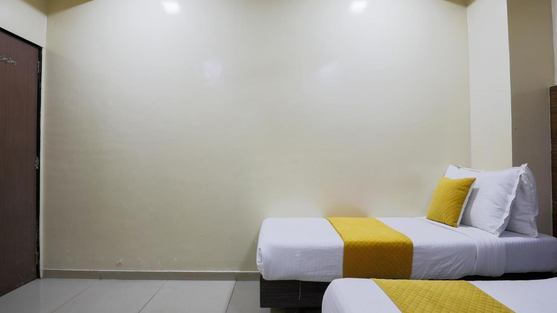 Hotel Golden Bkc