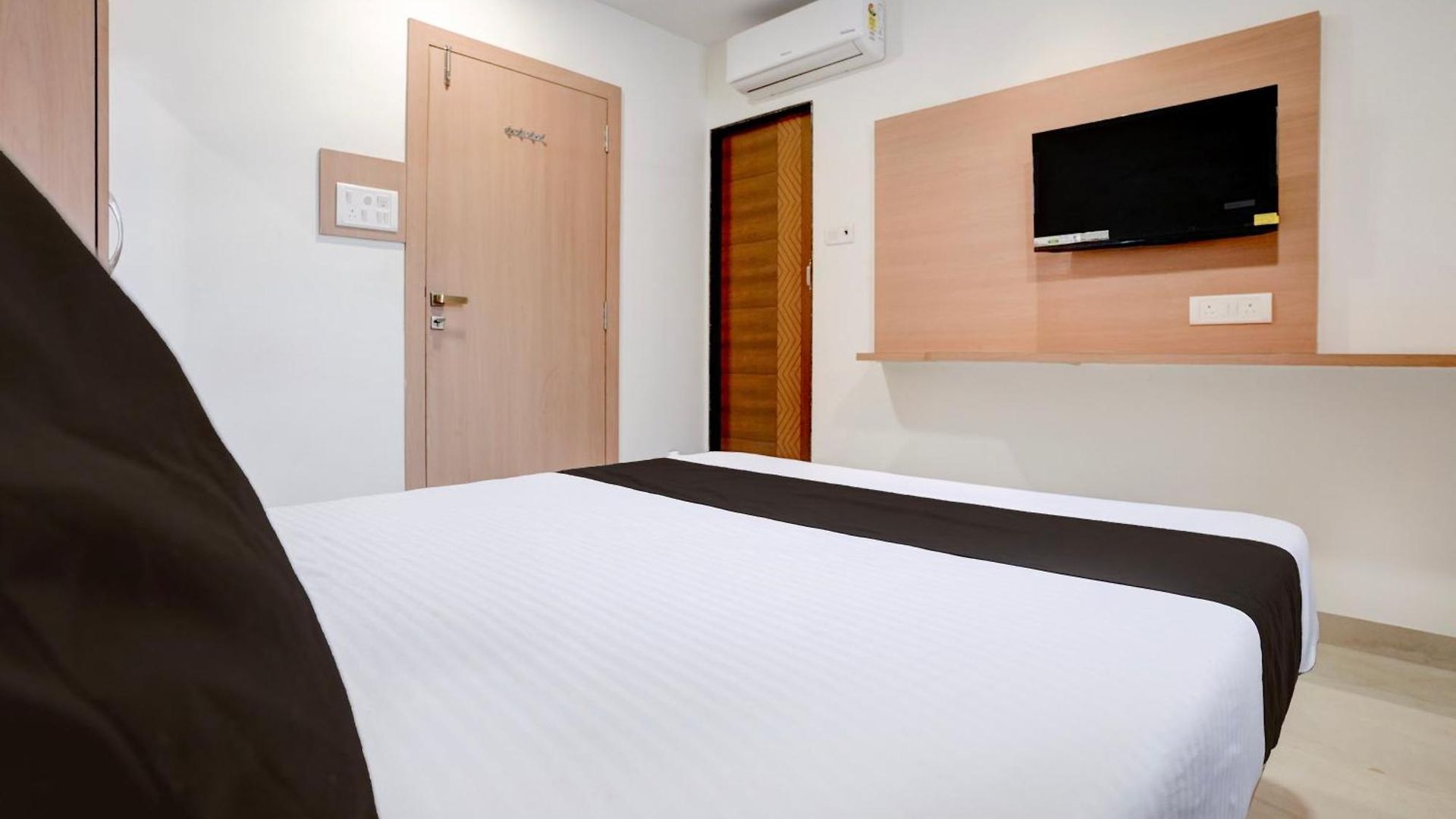 Hotel O Shalom Residency 3*