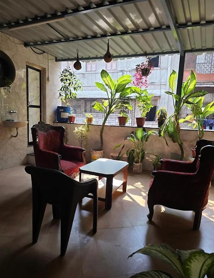 Zox Dongri Hotel