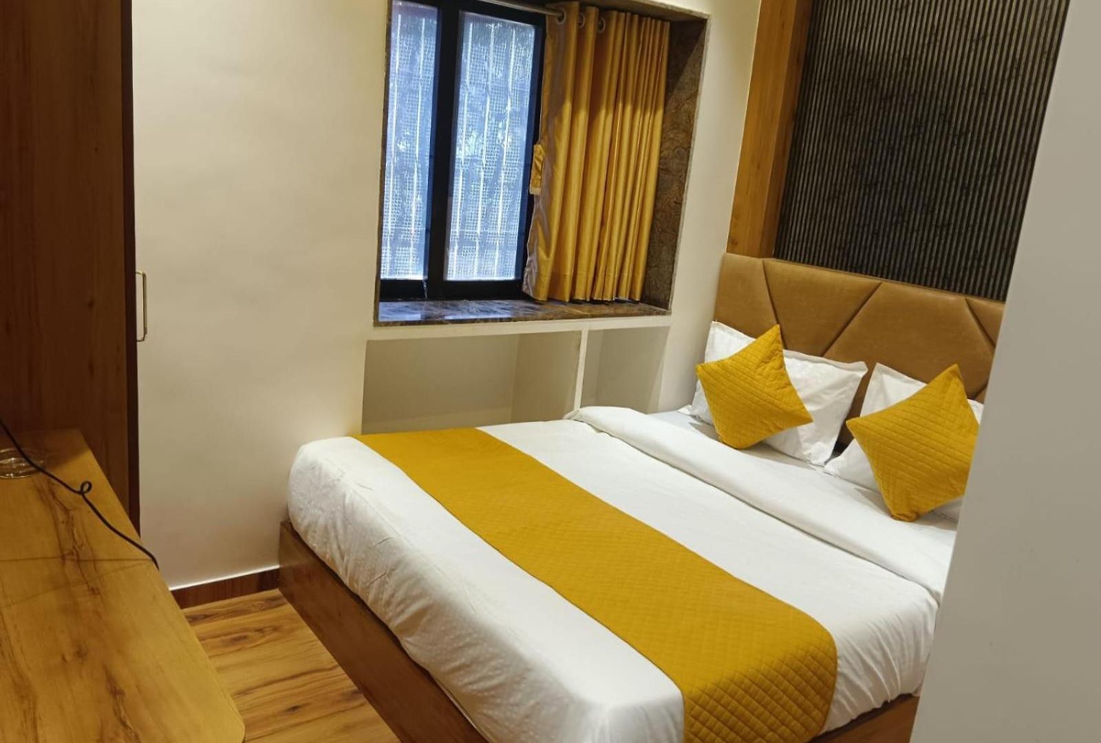 Grand Palace 3* Mumbai