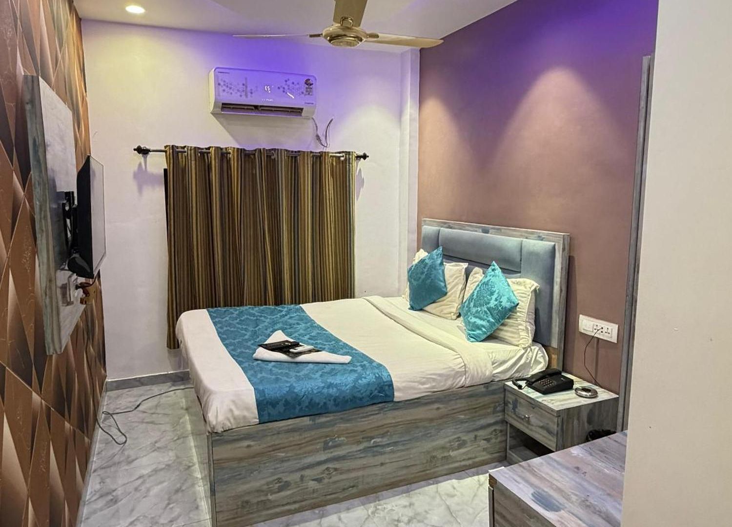 Hotel Aala - Versova 3*