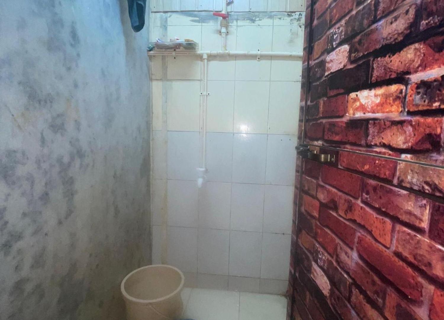 Sky Andheri Near Railway Station Hostel *