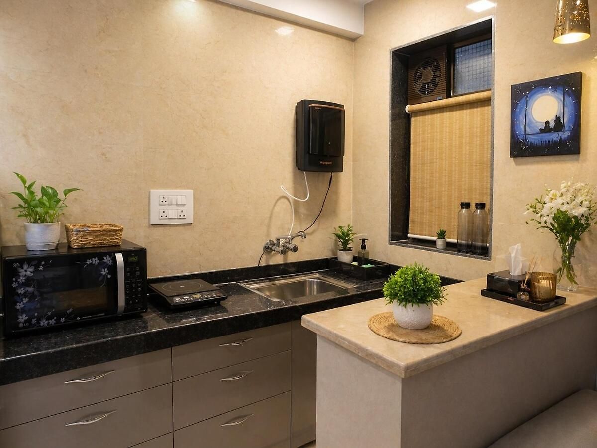 Apartment Casa Azure 1bhk Off Carter Road, Chuim Village Mumbai