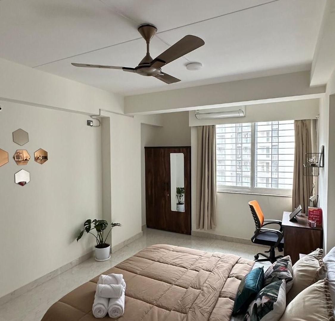 Powai, Aurora Luxe,2bhk Balcony & View * Mumbai