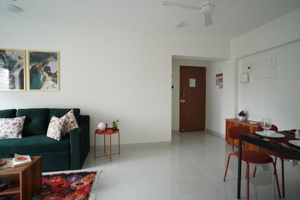 Apartment The Emerald Bloom, 2bhk Near Airport,bkc&nmacc *
