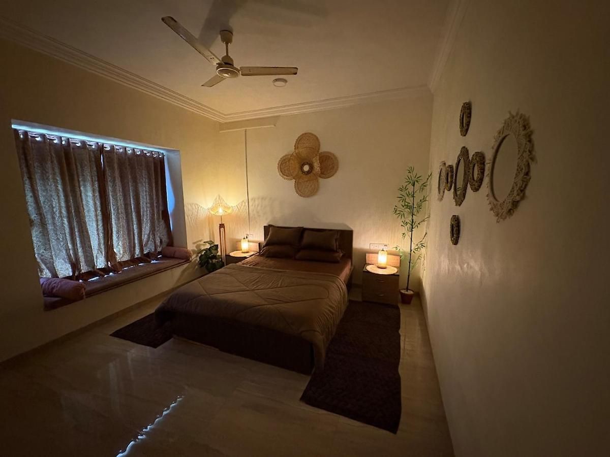 Cozy Retreat In Royal Palms Apartment Mumbai