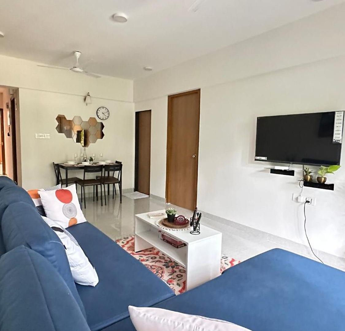 Apartment Urban Pause, 2bhk Near Bkc,airport&nmacc
