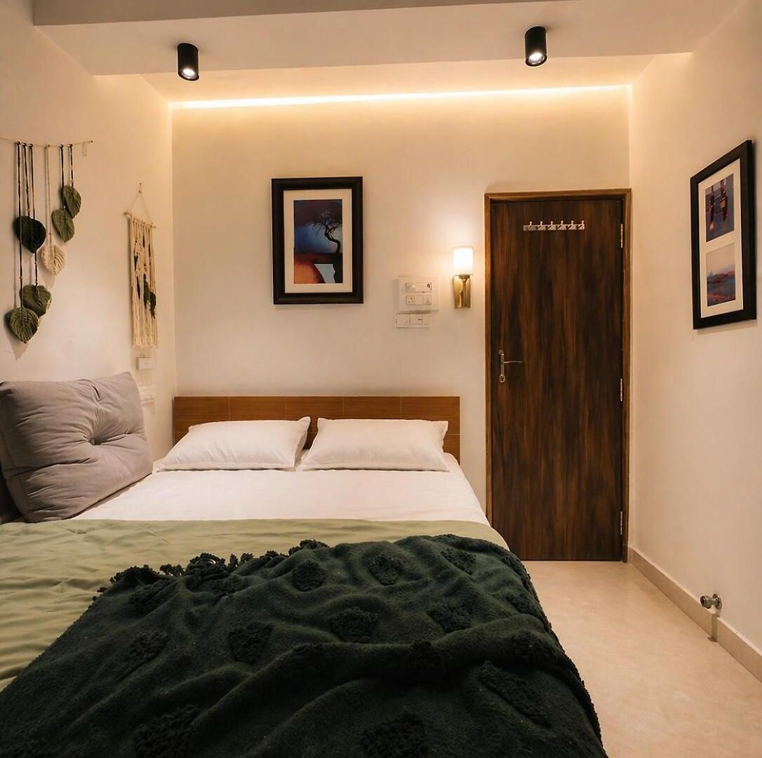 Casa Azure 1bhk Off Carter Road, Chuim Village Apartment *