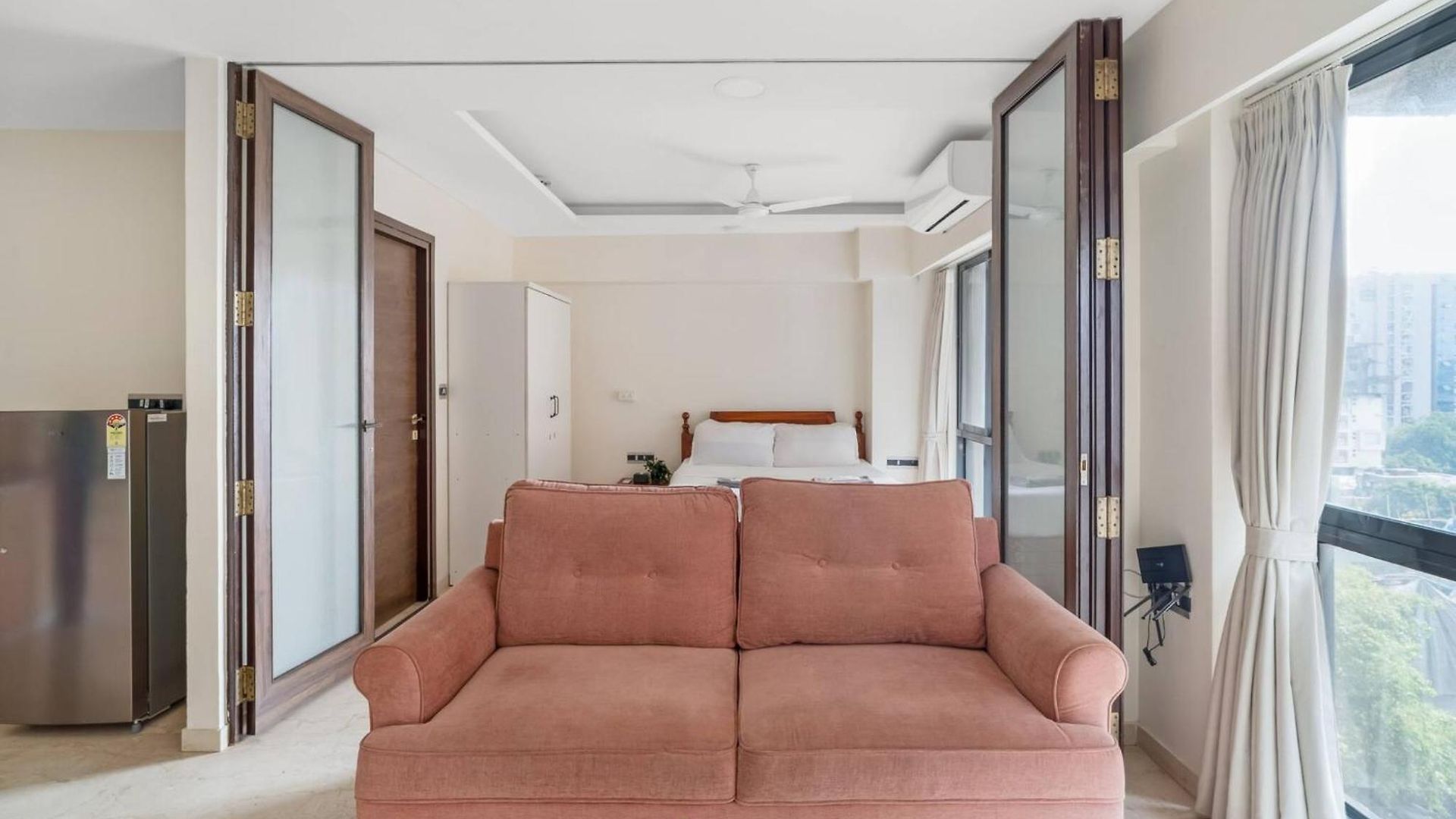 Milano Cozy In Bkc With Lift Wi-fi Apartment Mumbai