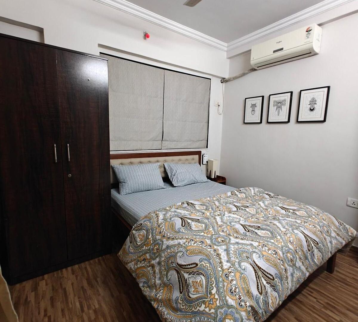 Serene-2bhk Balcony-parking-bandra Chapel Rd-cafes