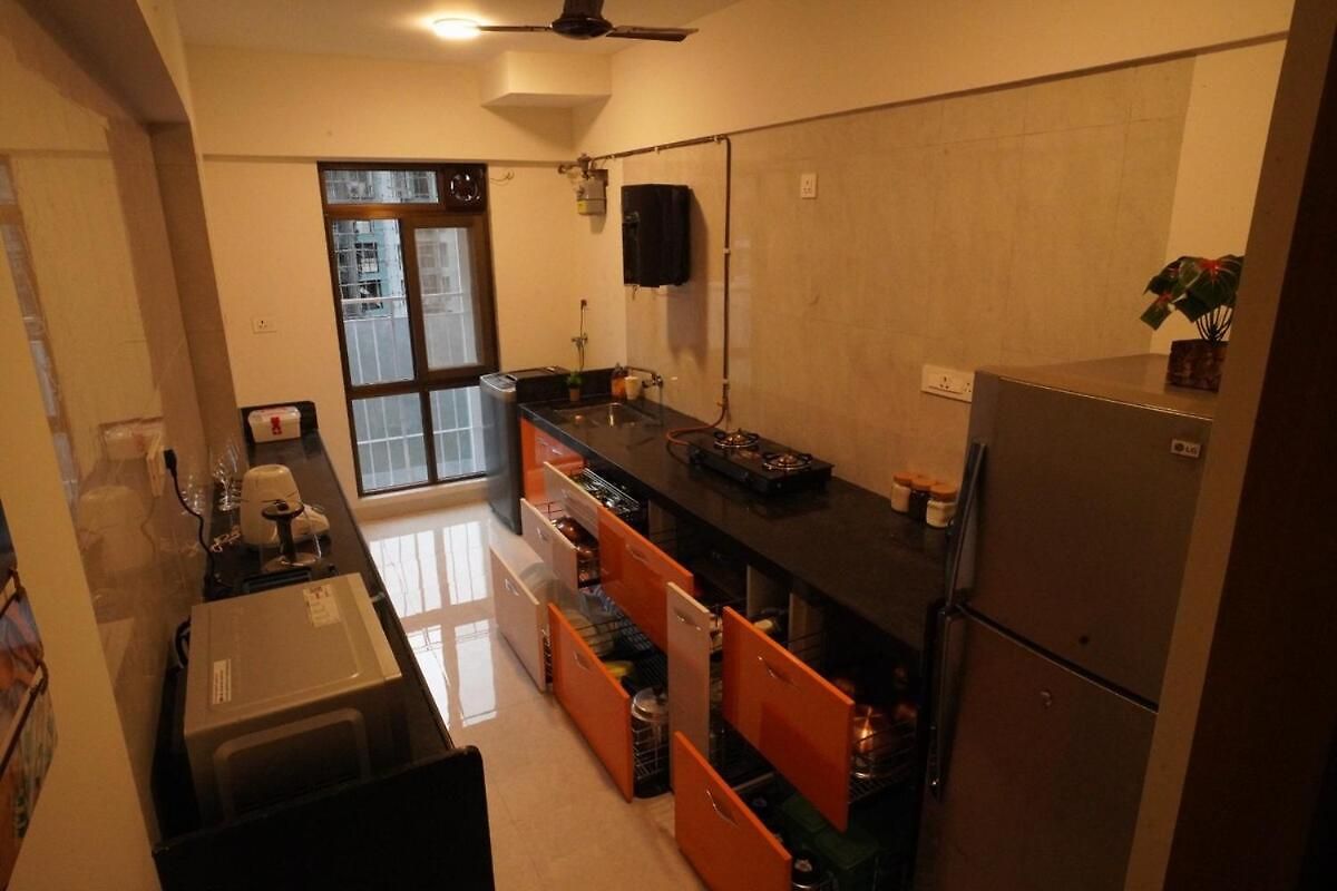 The Emerald Bloom, 2bhk Near Airport,bkc&nmacc Apartment