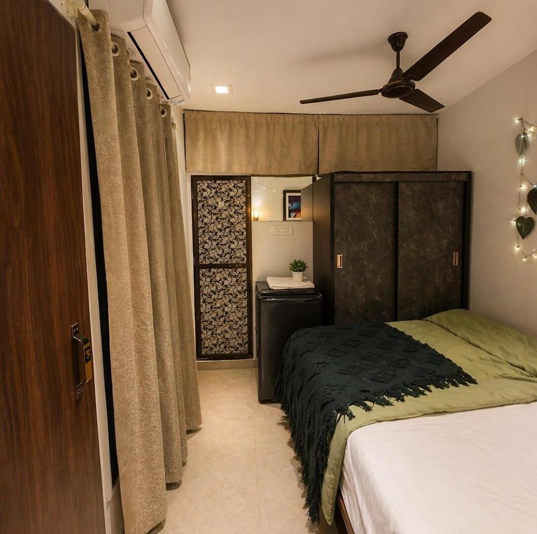 Casa Azure 1bhk Off Carter Road, Chuim Village