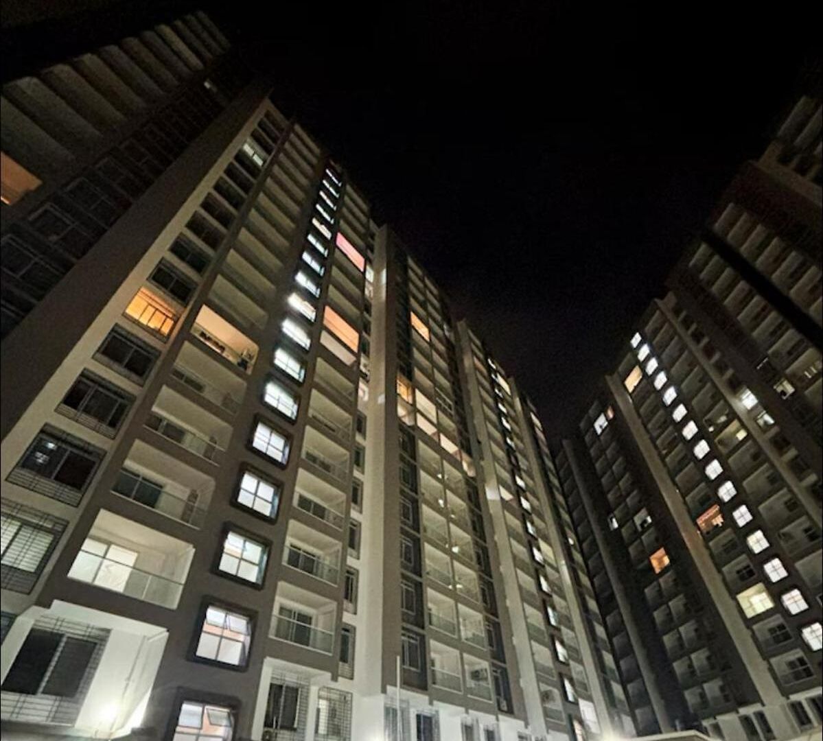 Powai, Aurora Luxe,2bhk Balcony & View *