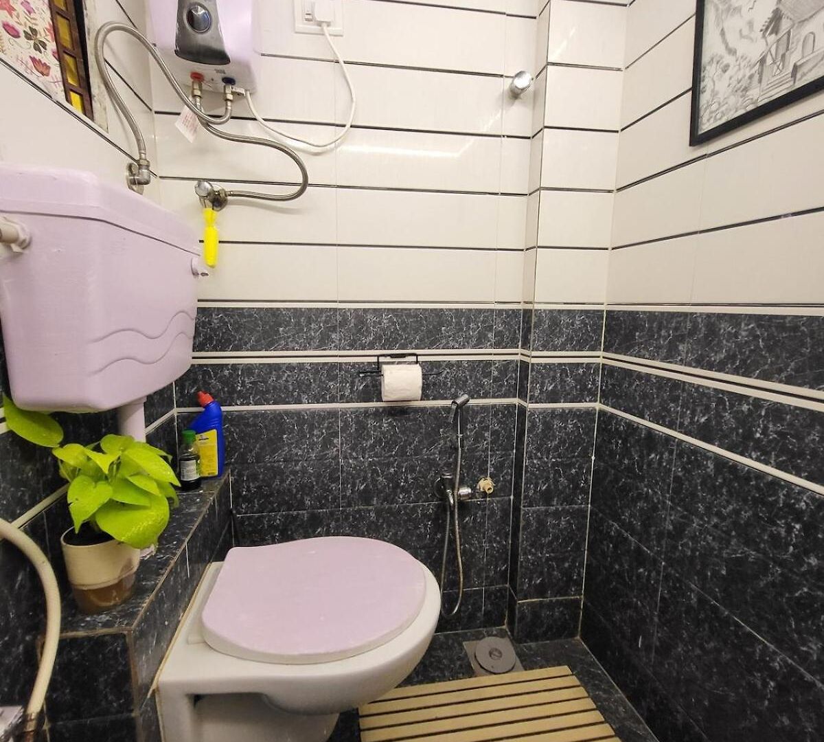 1bhk Bandra Chapel Road * Mumbai