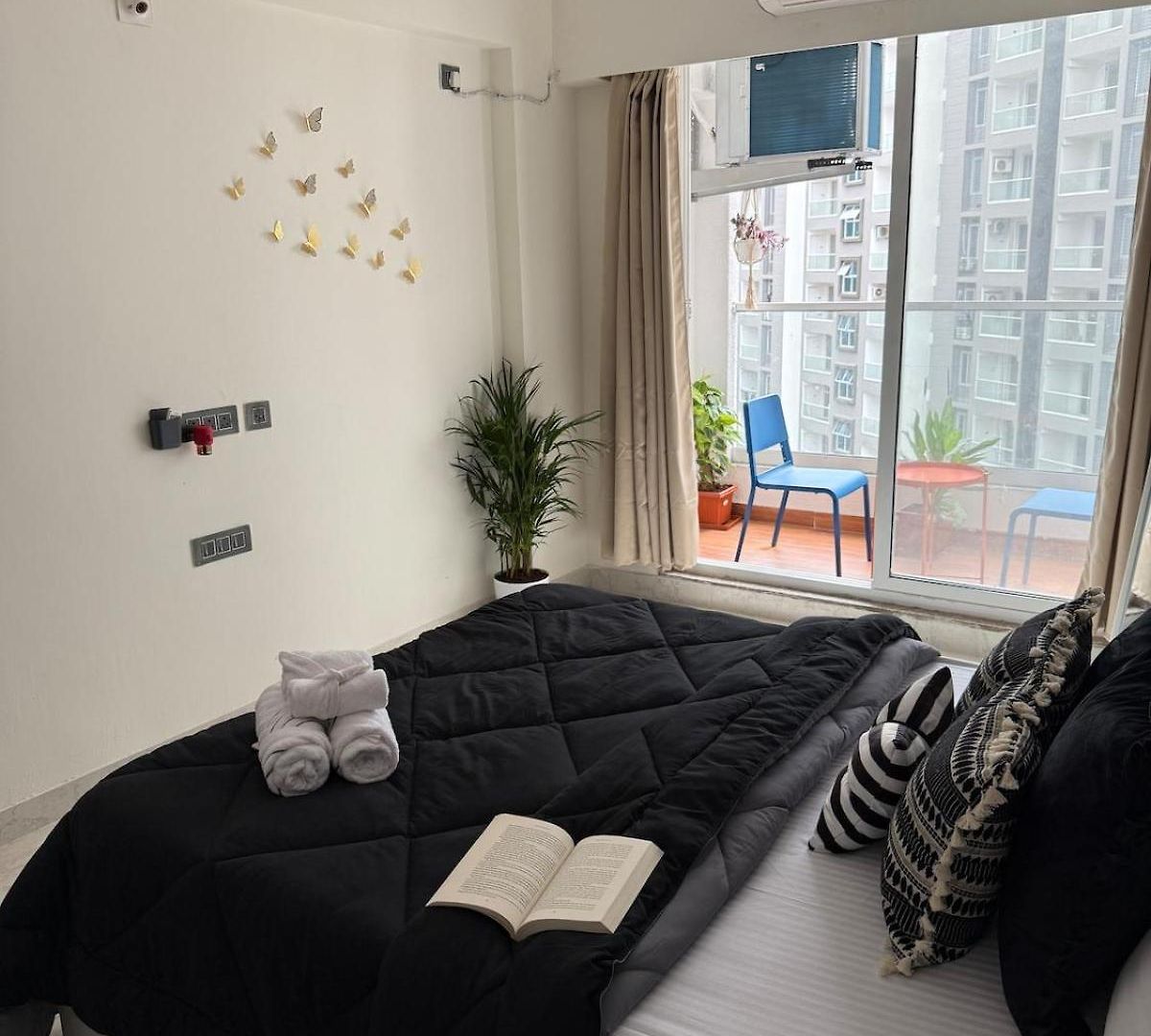 Powai, Aurora Luxe,2bhk Balcony & View Apartment