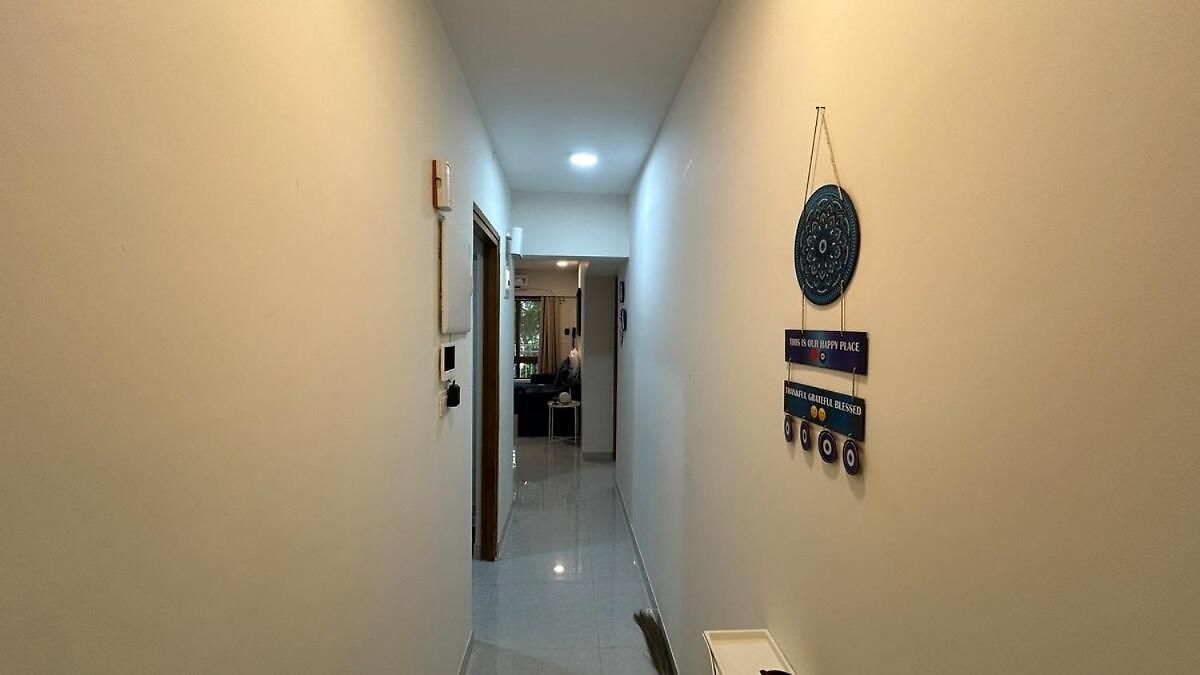 Apartment Urban Pause, 2bhk Near Bkc,airport&nmacc