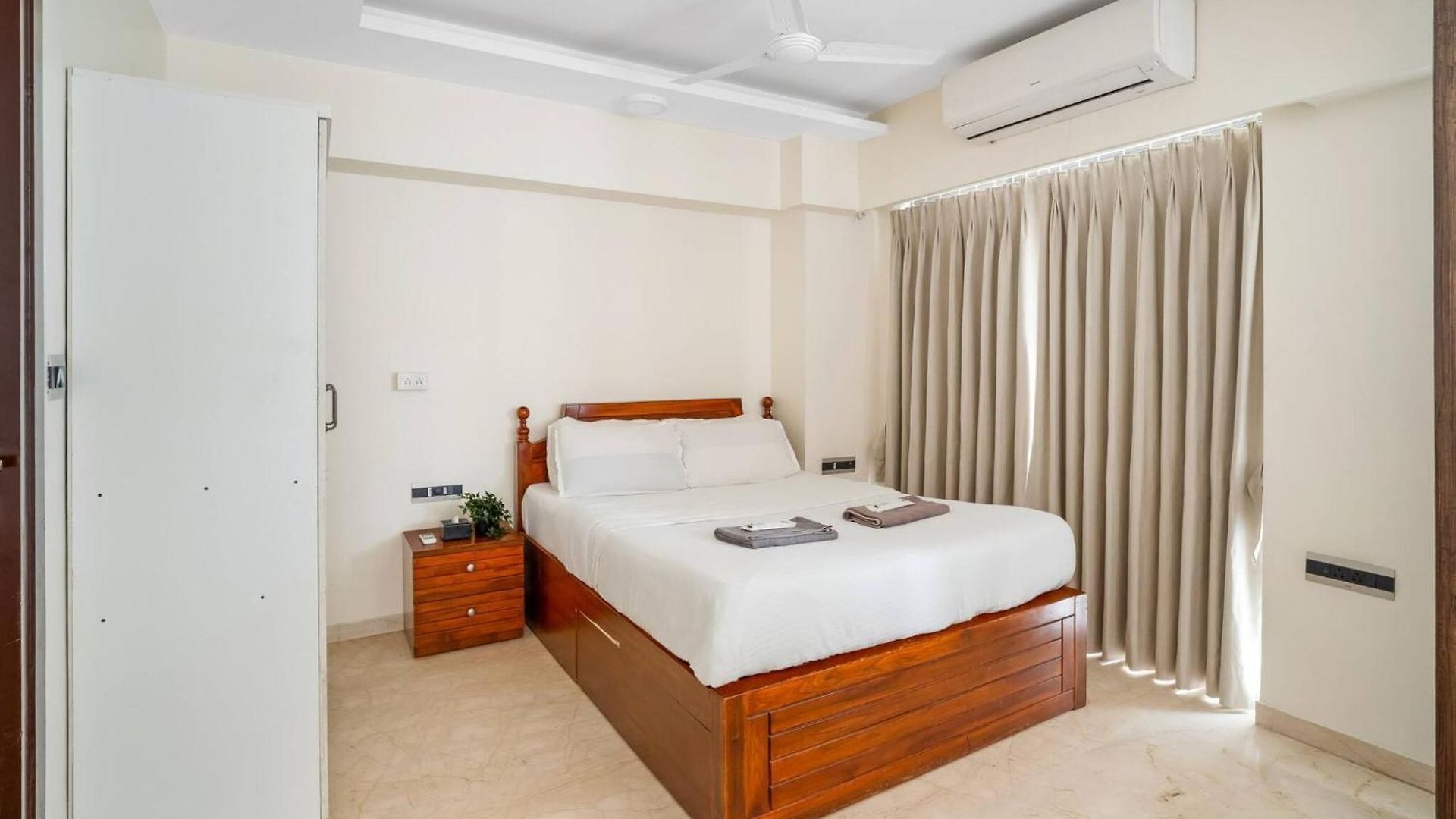 Apartment Milano Cozy In Bkc With Lift Wi-fi *