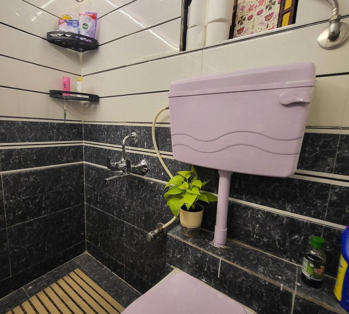 Apartment 1bhk Bandra Chapel Road *