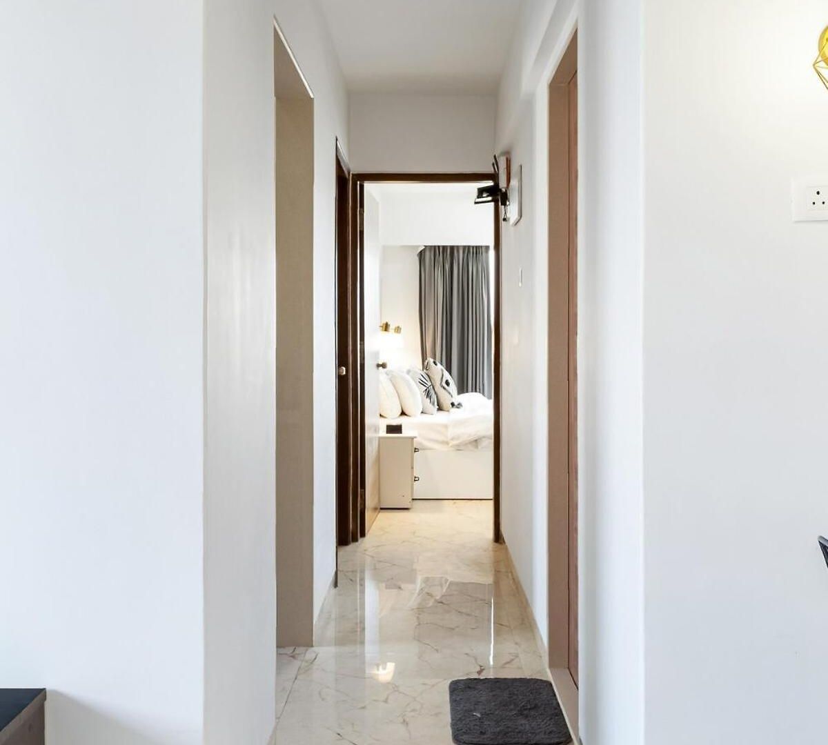 Delphi 2bhk By House Oona Apartment Mumbai