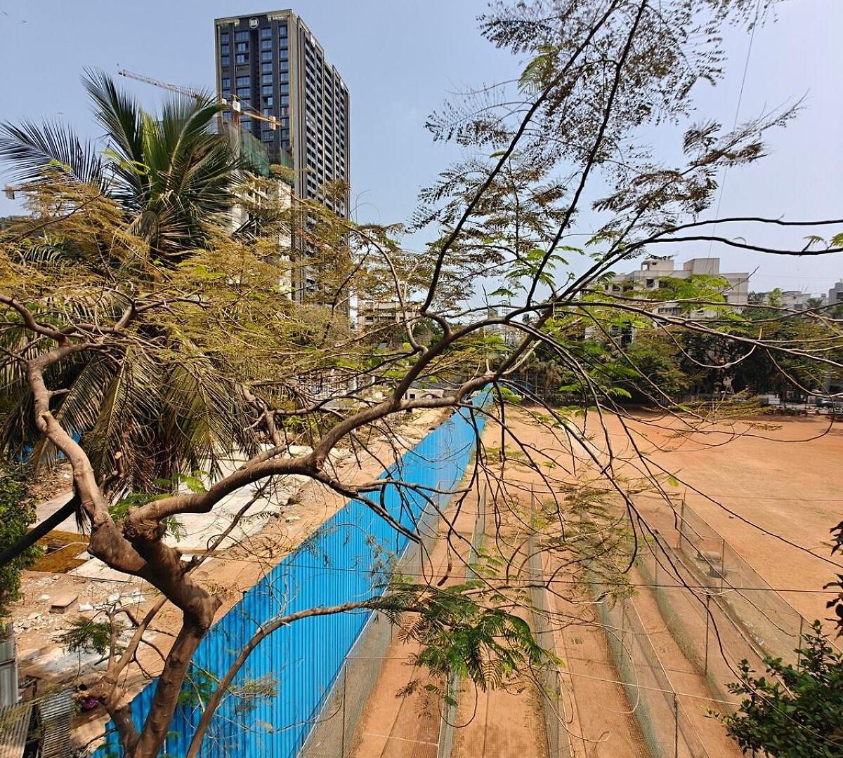 Serene-2bhk Balcony-parking-bandra Chapel Rd-cafes Mumbai