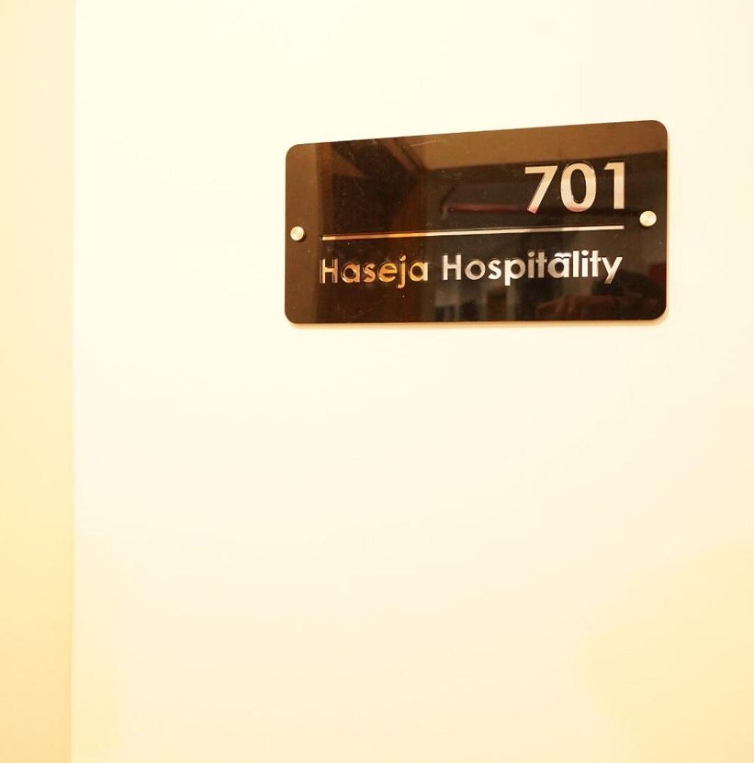 The Emerald Bloom, 2bhk Near Airport,bkc&nmacc