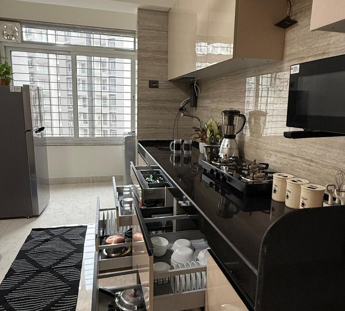 Powai, Aurora Luxe,2bhk Balcony & View Mumbai