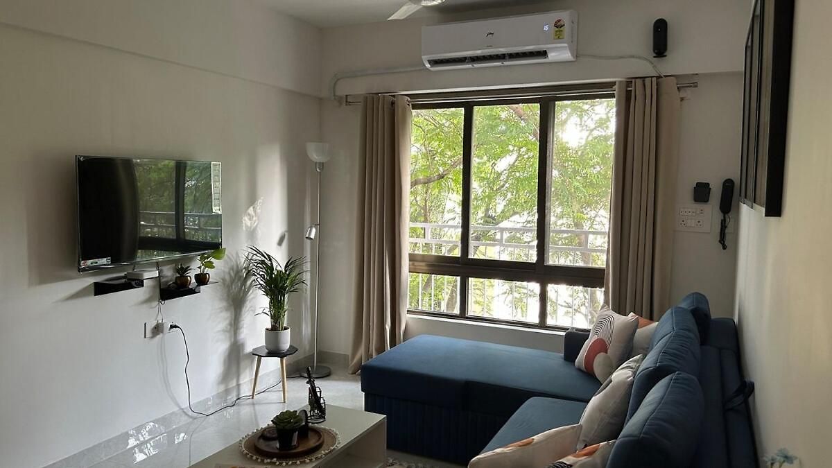 Apartment Urban Pause, 2bhk Near Bkc,airport&nmacc