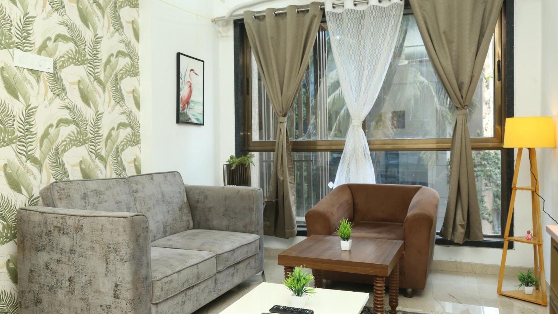 Ivy Urban Cozy 401 Private 1bhk 3 Min Nesco Apartment Mumbai